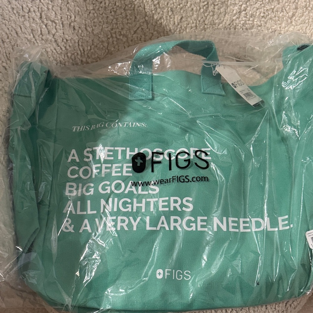 Figs Green Tote Bag with Bold Print